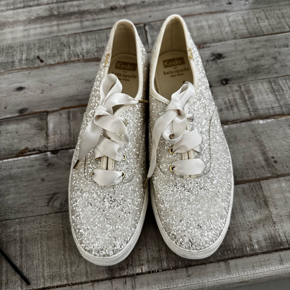 Sparkling Kate Spade ♠️ Cream Sneakers with Ribbon Laces - Picture 6 of 13